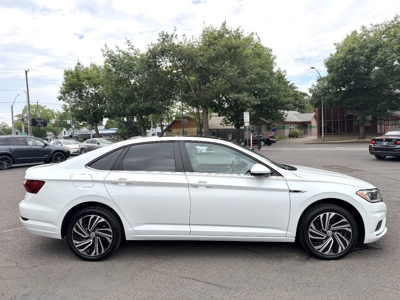 Used 2020 Volkswagen Jetta SEL FWD image 5