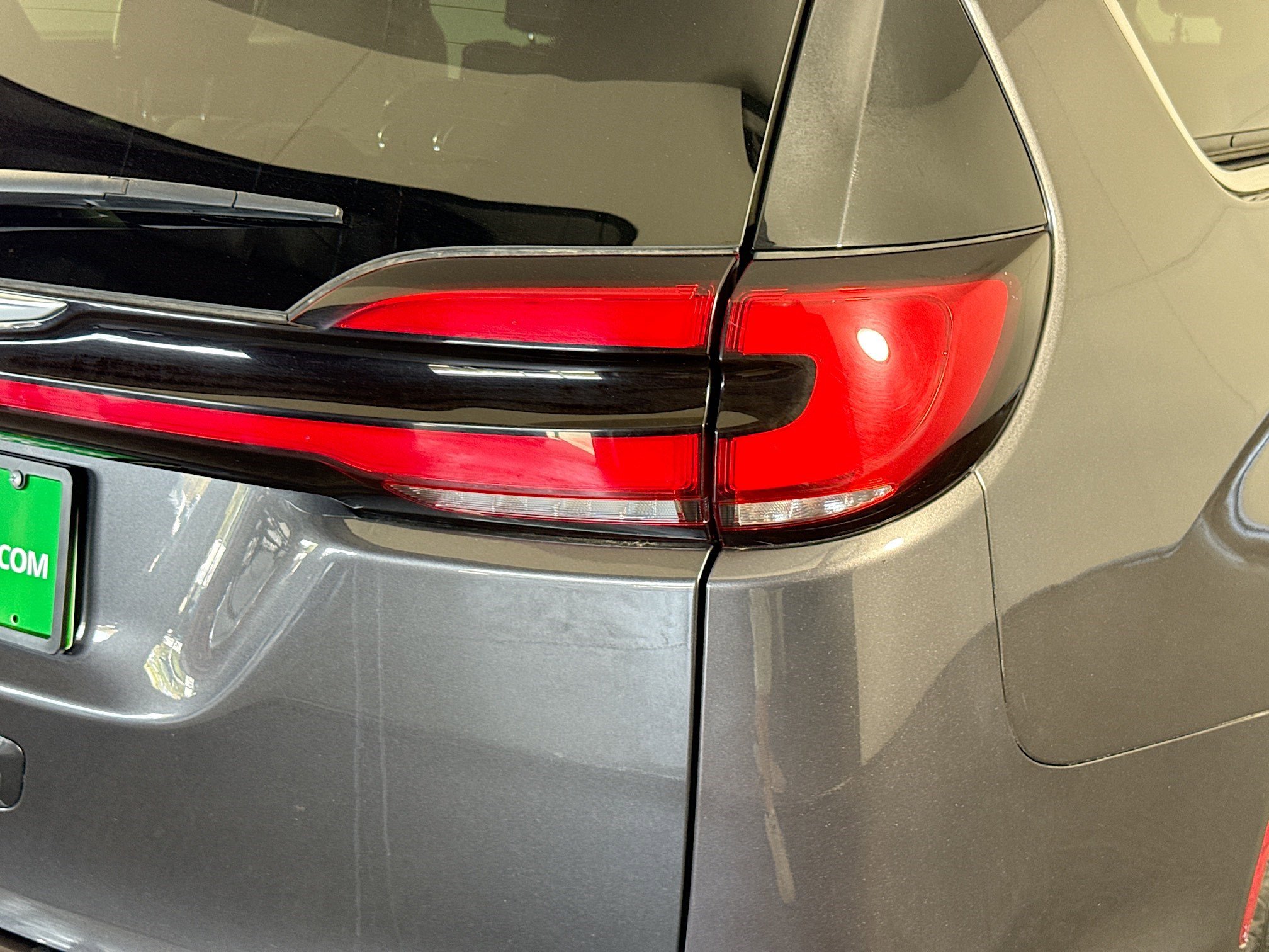 Used 2023 Chrysler Pacifica Touring-L image 32