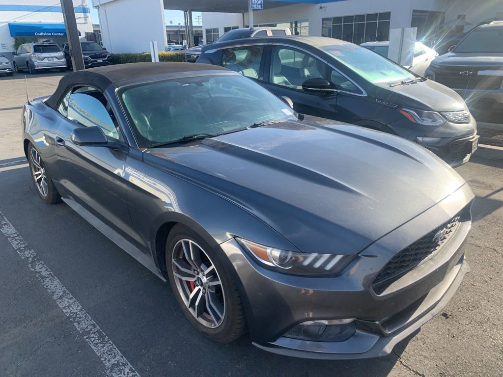 Used 2016 Ford Mustang Premium image 4