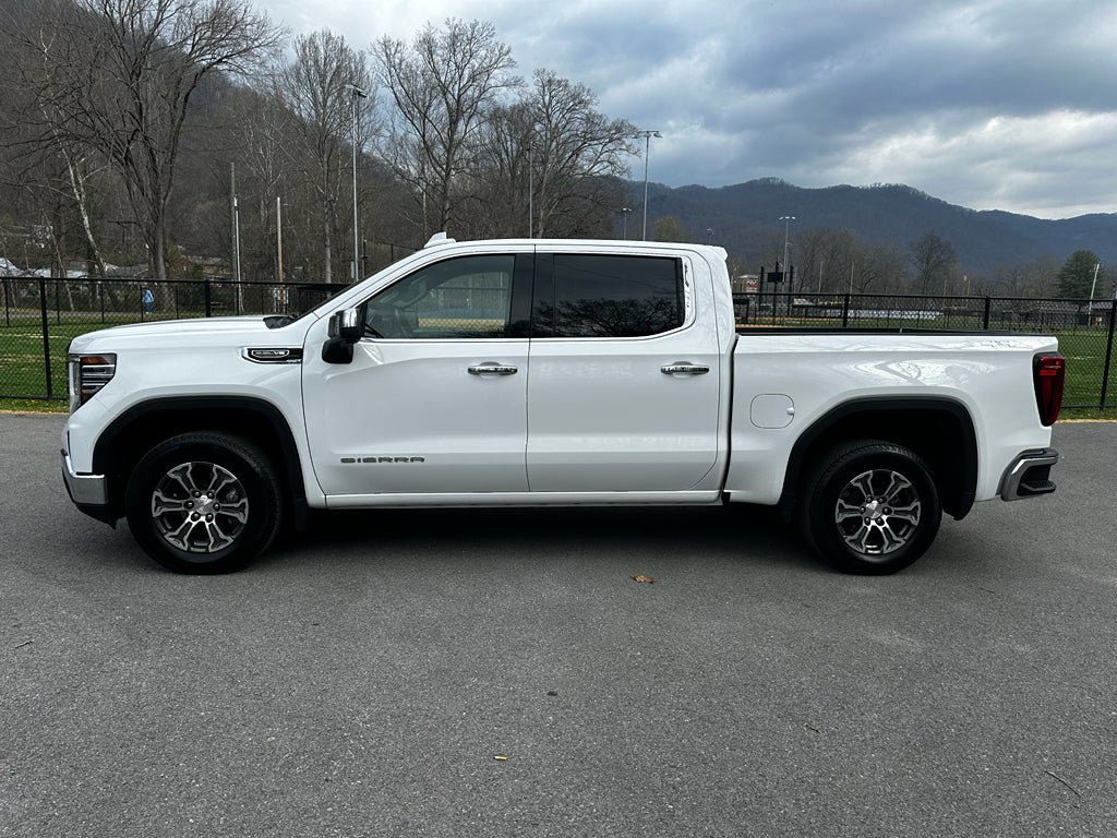 Used 2025 GMC Sierra 1500 SLT AWD/4WD image 7