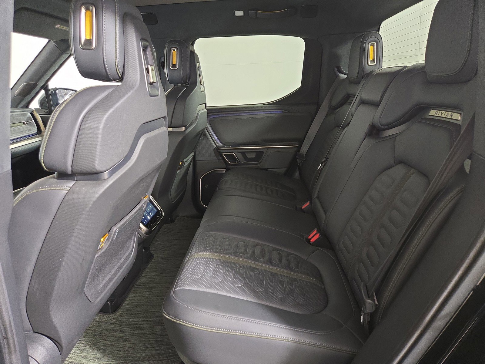 Used 2023 Rivian R1T Adventure image 21