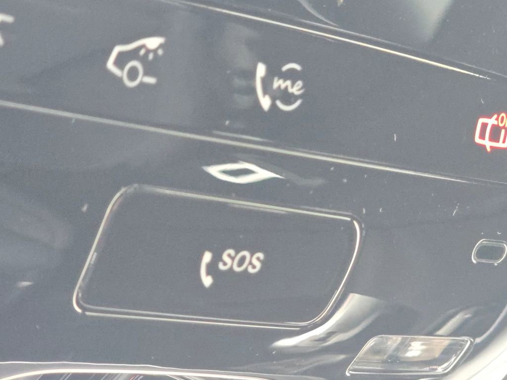 New 2026 Mercedes-Benz GLC 43 AMG 4MATIC image 9