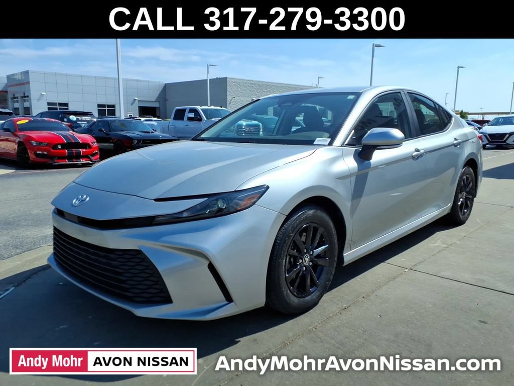 Used 2025 Toyota Camry LE FWD image 4