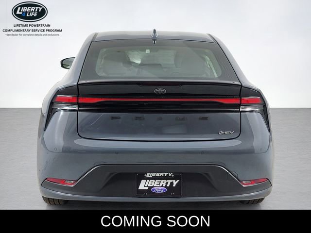 Used 2025 Toyota Prius LE image 4