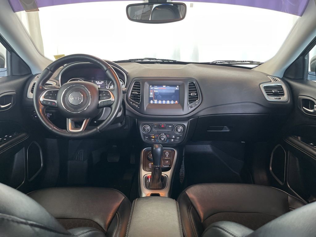 Used 2020 Jeep Compass Latitude w/ Cold Weather Group image 9