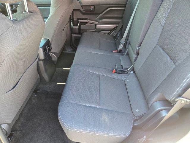 Used 2025 Toyota 4Runner SR5 AWD/4WD image 14