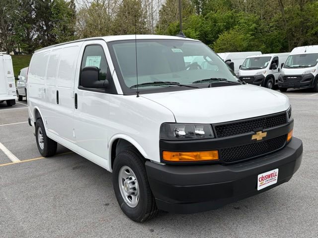 New 2026 Chevrolet Express 2500 w/ Driver Convenience Package RWD image 13