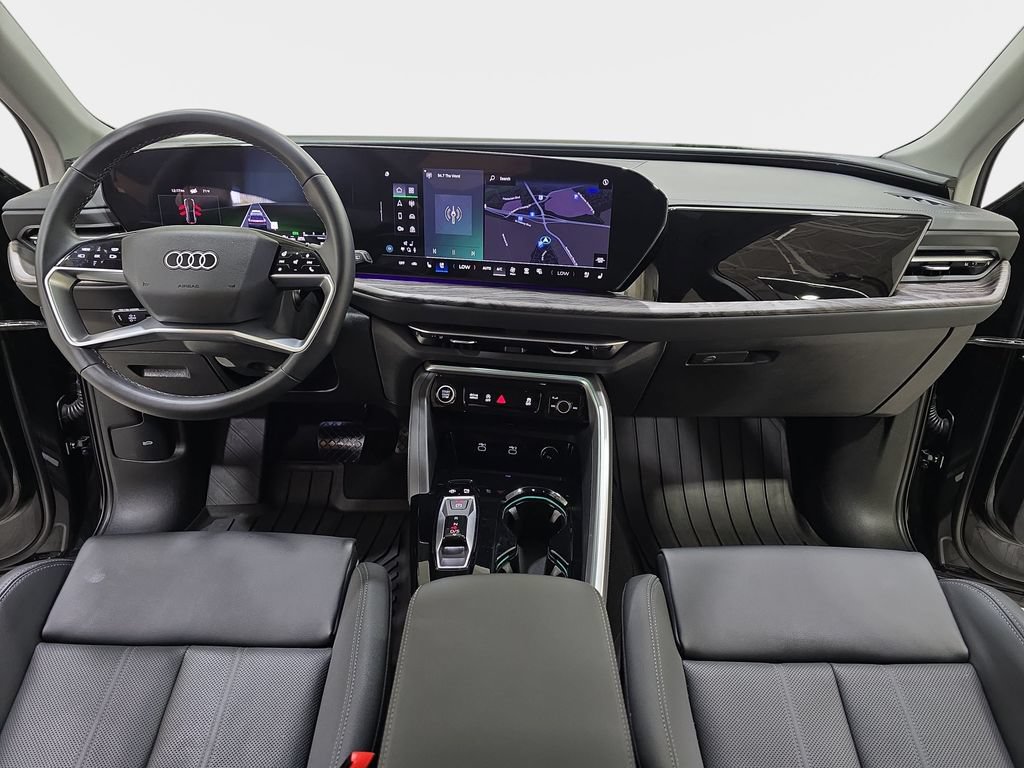 Used 2025 Audi Q5 Premium w/ Premium Plus AWD/4WD image 10