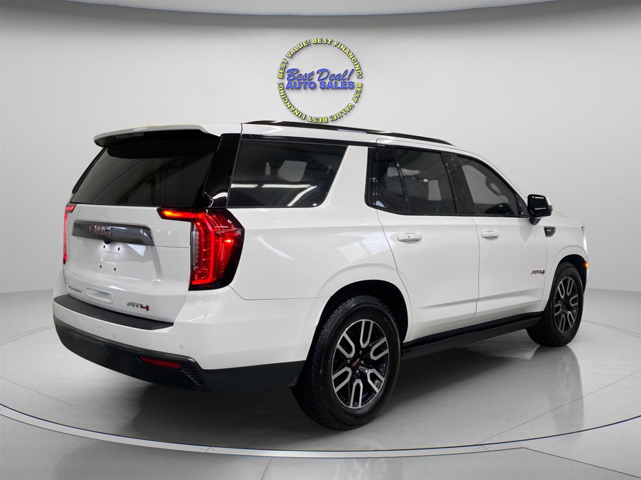 Used 2021 GMC Yukon AT4 w/ AT4 Premium Plus Package image 5