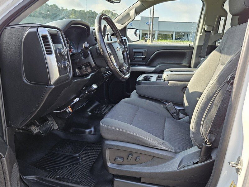 Used 2018 Chevrolet Silverado 1500 LT w/ All Star Edition AWD/4WD image 5