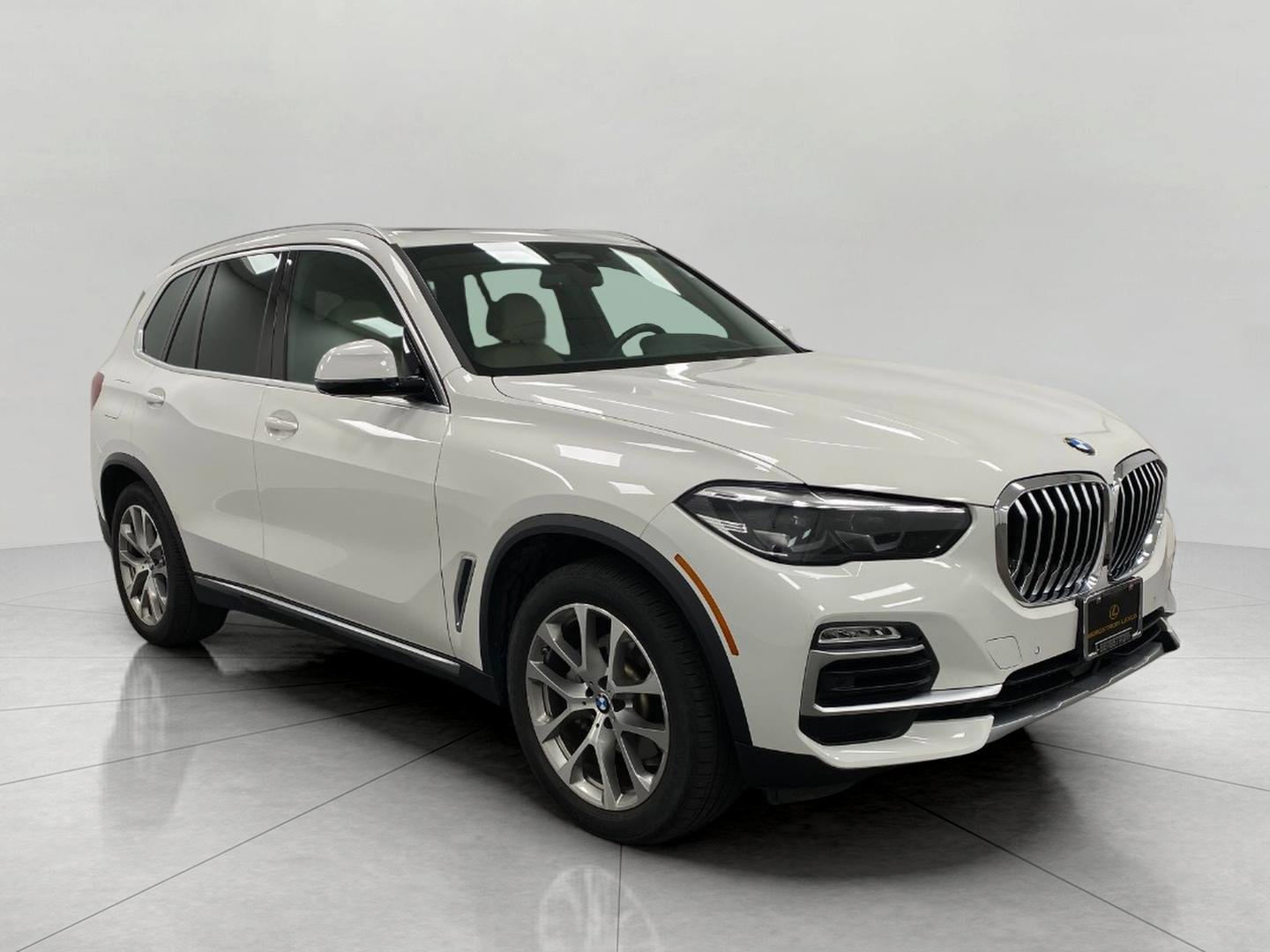 Used 2021 BMW X5 xDrive40i w/ Premium Package 2