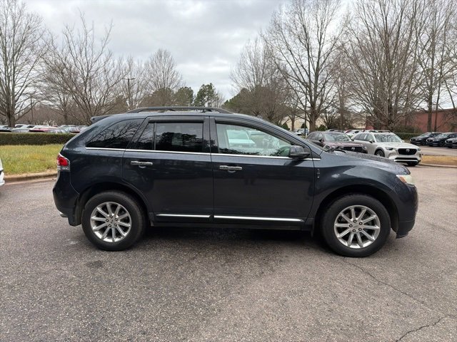 Used 2013 Lincoln MKX FWD image 5