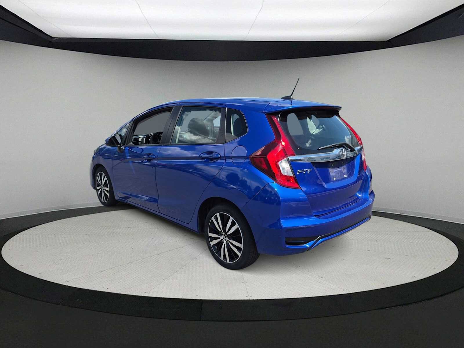 Used 2018 Honda Fit EX image 6