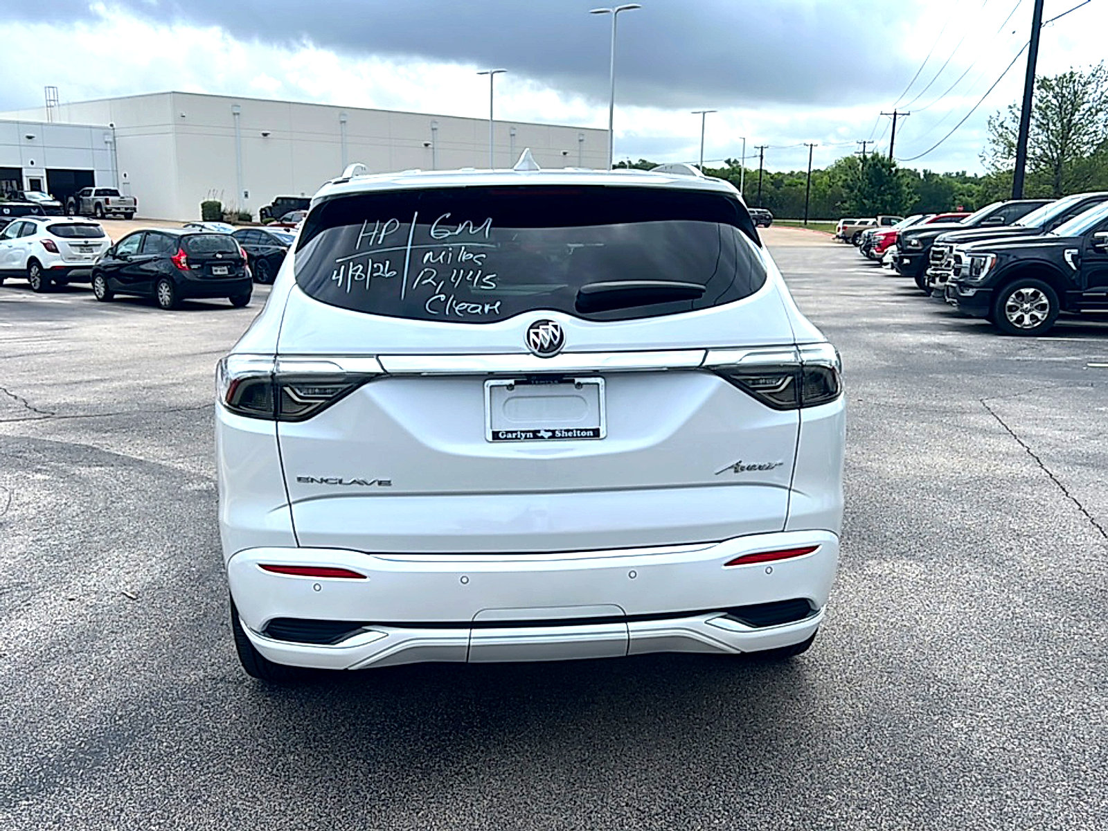 Used 2024 Buick Enclave Avenir image 6