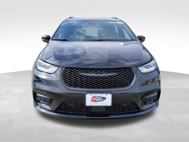 New 2026 Chrysler Pacifica Select w/ S Appearance Package AWD/4WD image 8