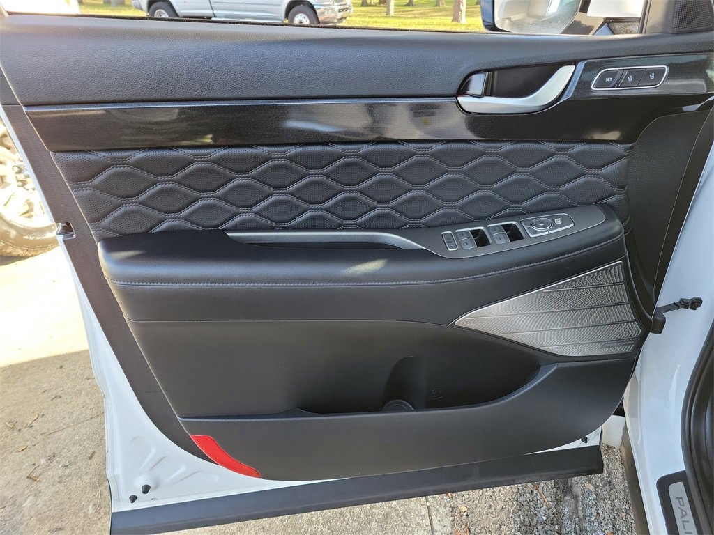 Used 2021 Hyundai Palisade Calligraphy image 21