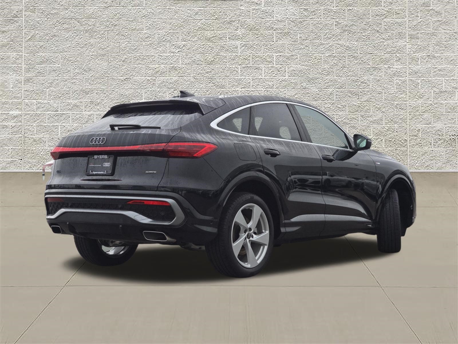 Certified 2025 Audi Q5 Premium Plus w/ Premium Plus AWD/4WD image 7