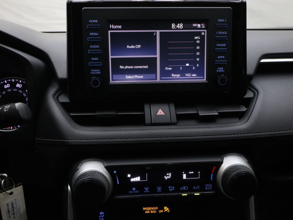 Used 2019 Toyota RAV4 LE FWD image 23
