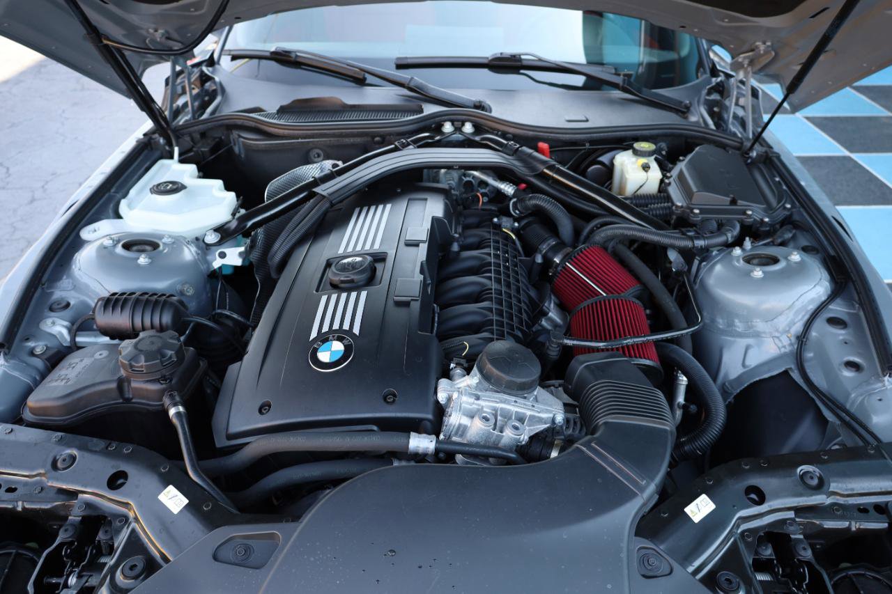 Used 2011 BMW Z4 sDrive35i image 15