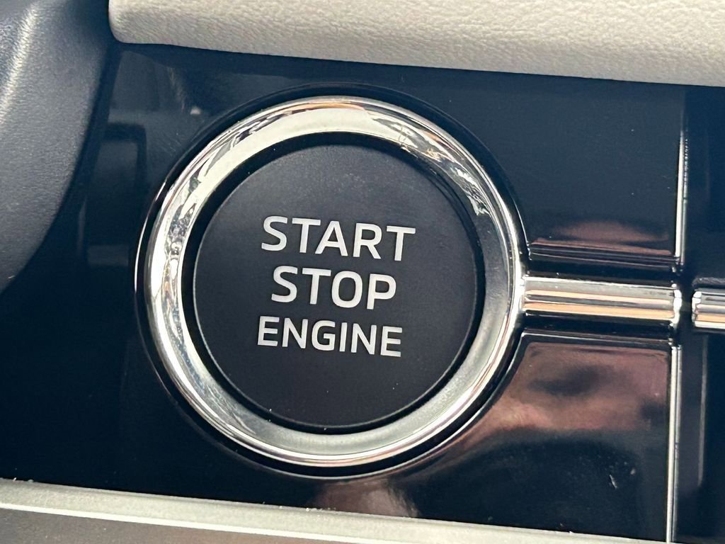 New 2026 Mitsubishi Outlander SE FWD image 34