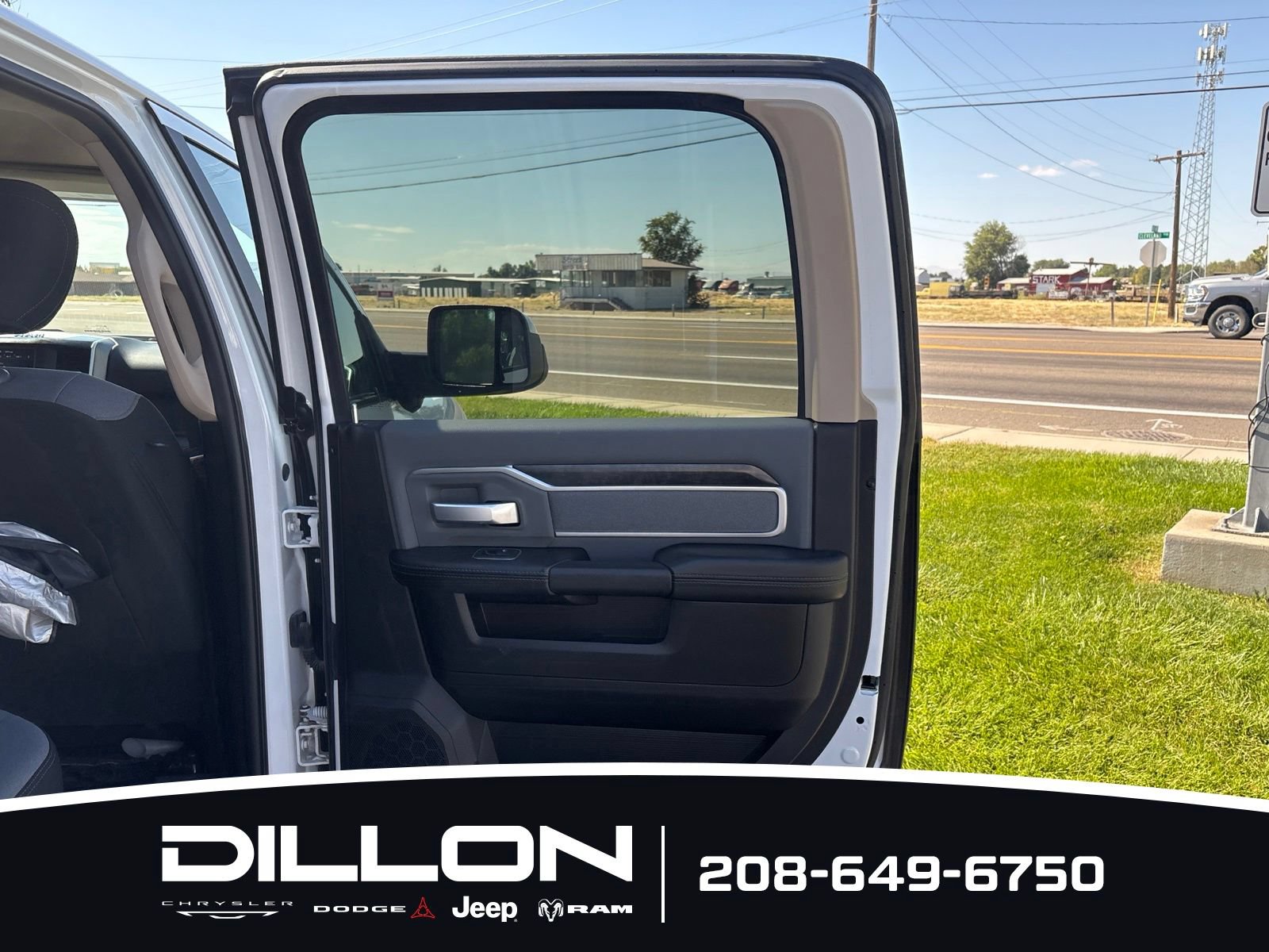 Used 2019 RAM 2500 Big Horn w/ Towing Technology Group AWD/4WD image 15
