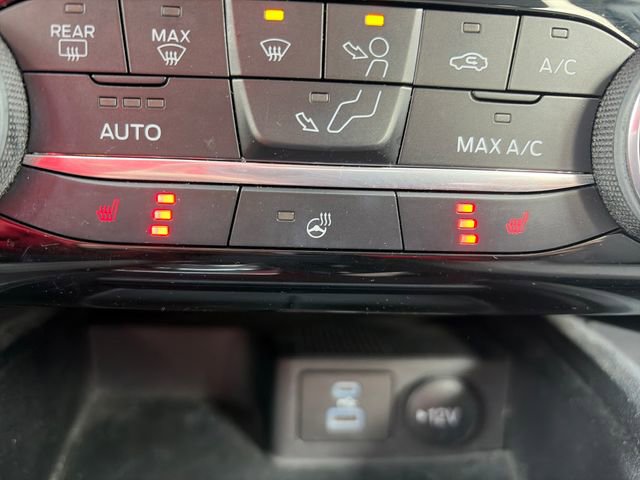 Used 2022 Ford Escape SE w/ Cold Weather Package image 41