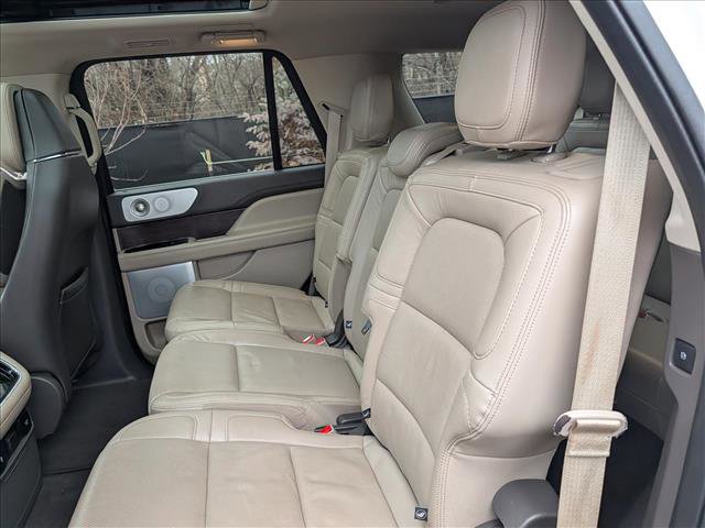 Used 2022 Lincoln Navigator Reserve image 30