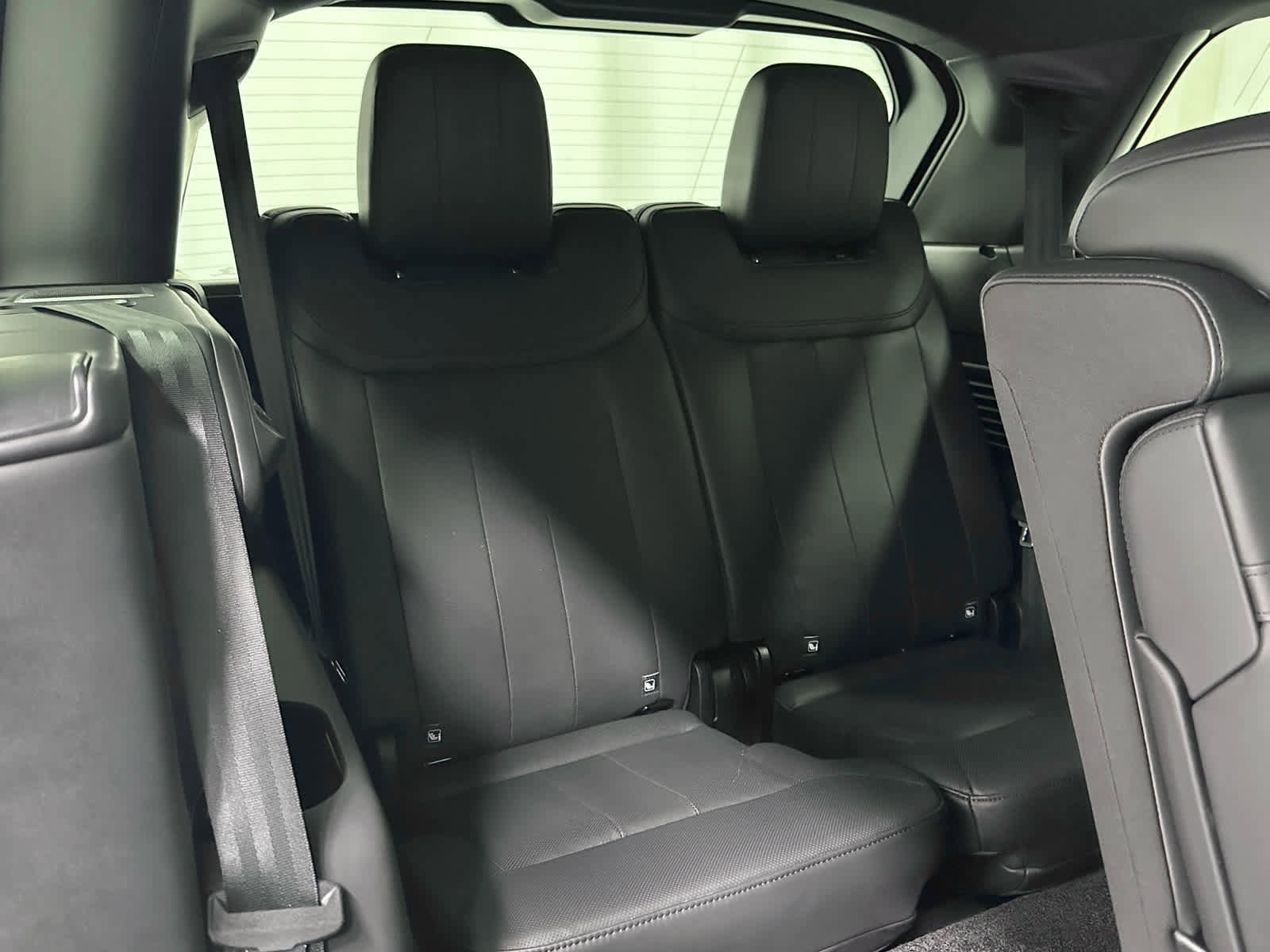 Used 2025 Land Rover Range Rover Long Wheelbase SE image 23