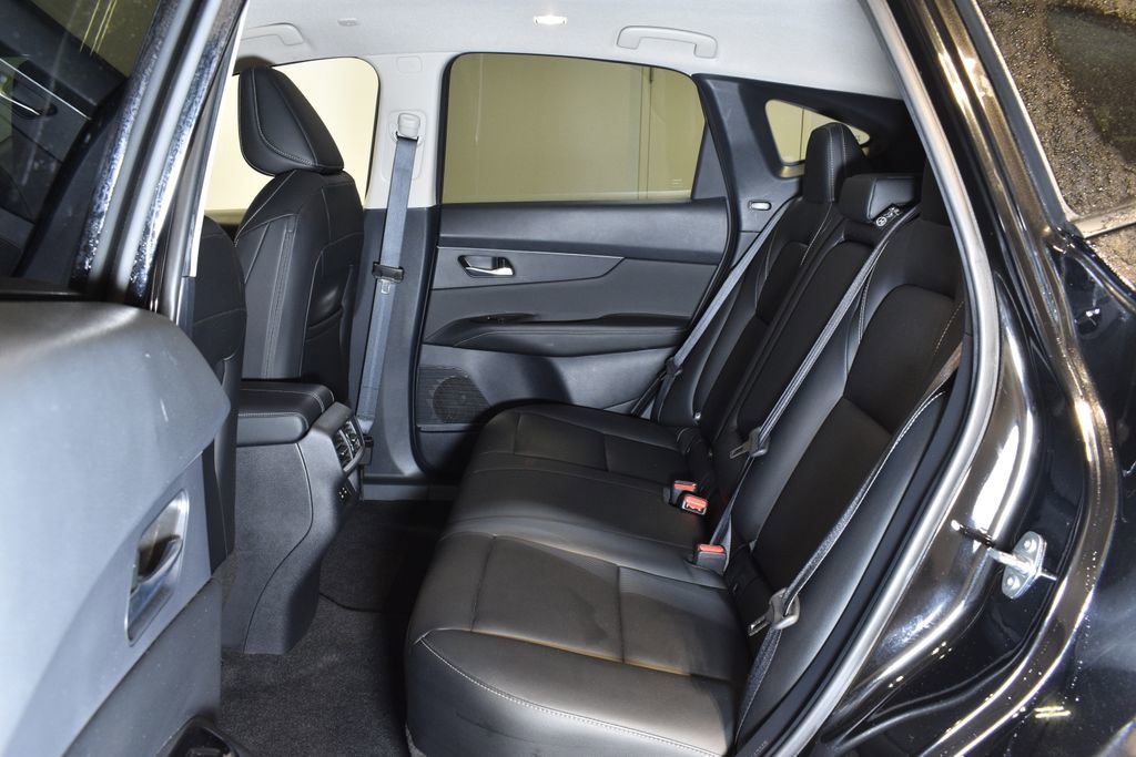 Used 2025 Nissan Murano SV image 27