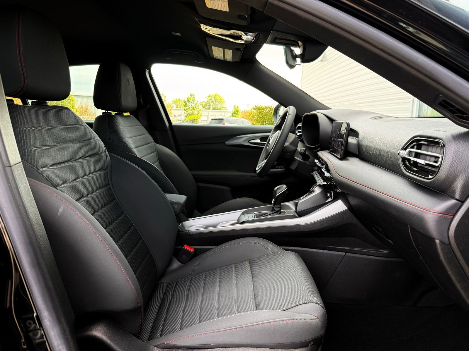 Used 2024 Dodge Hornet GT w/ GT Blacktop Package image 27