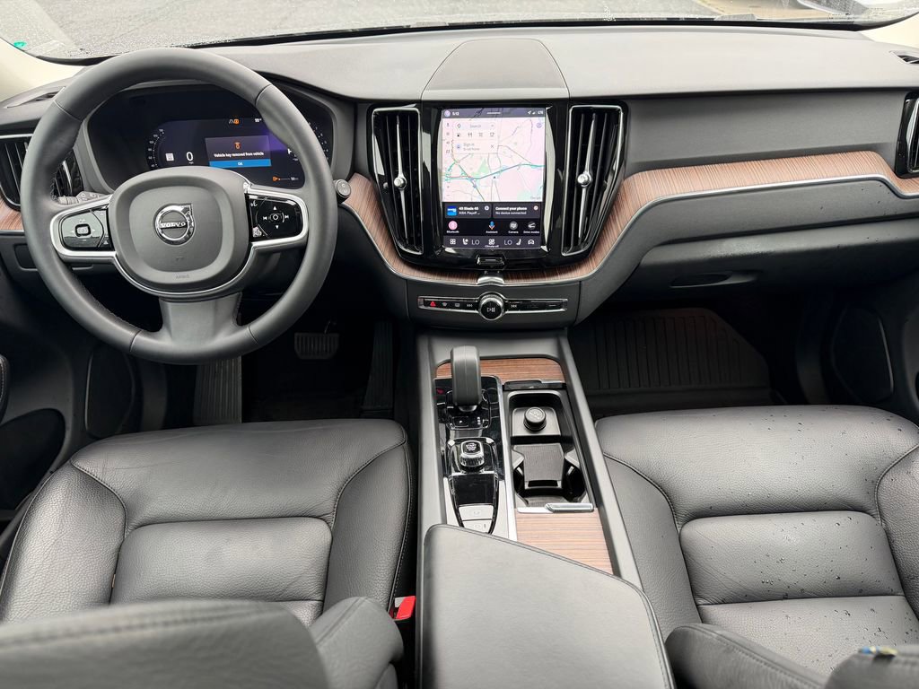 Certified 2023 Volvo XC60 B5 Plus w/ Climate Package AWD/4WD image 2