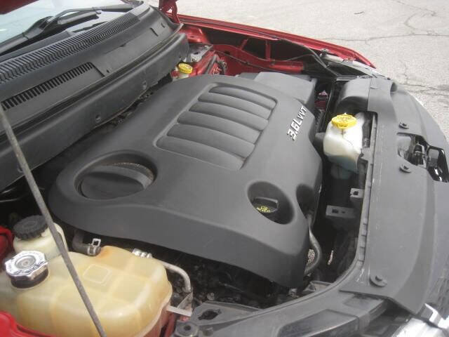 Used 2014 Dodge Journey SXT image 32