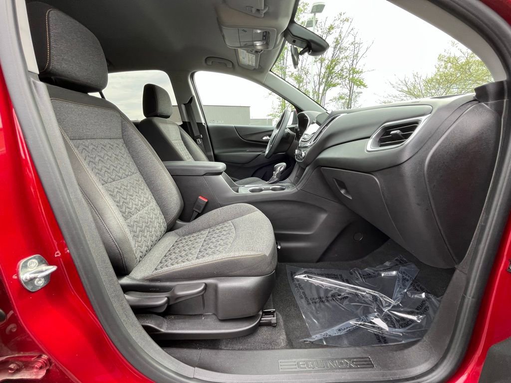 Used 2023 Chevrolet Equinox LT FWD image 22