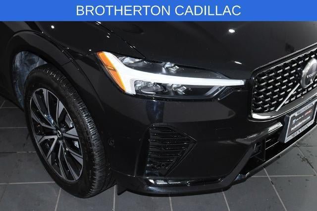 Used 2025 Volvo XC60 B5 Plus AWD/4WD image 12