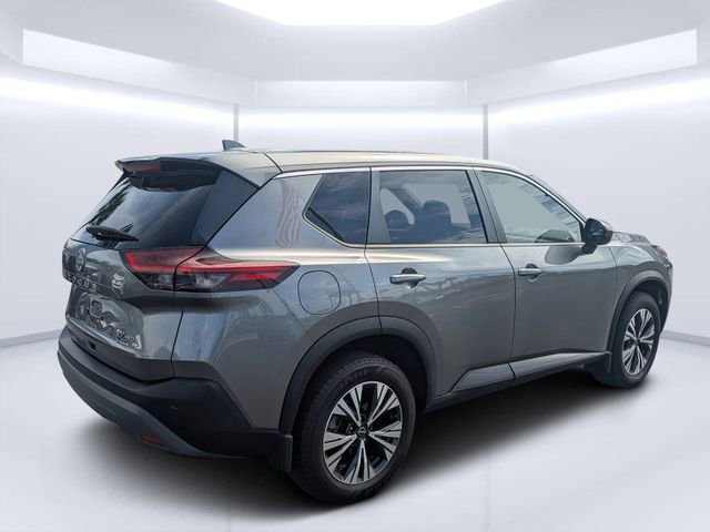 Used 2023 Nissan Rogue SV image 3