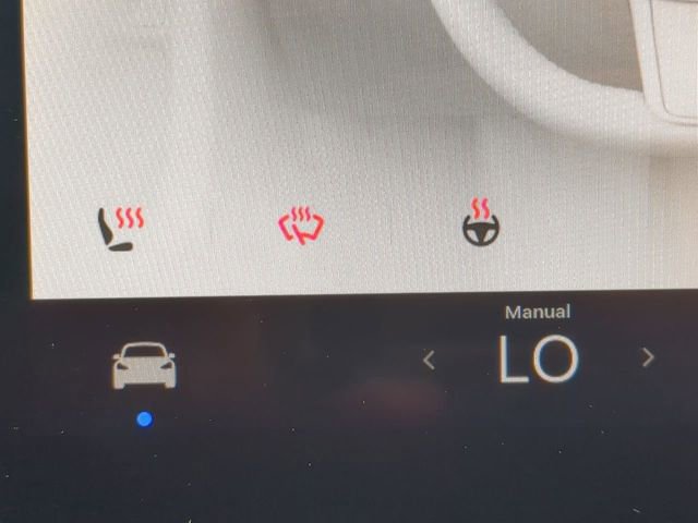 Used 2025 Tesla Model Y Performance image 27