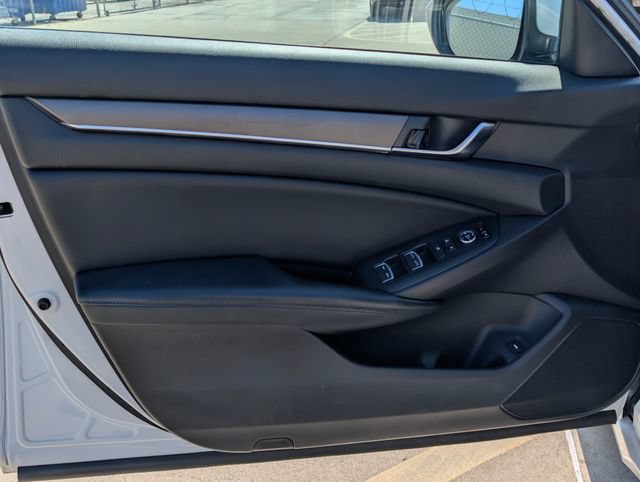 Used 2018 Honda Accord LX image 14