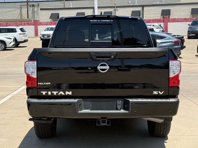 Used 2024 Nissan Titan SV w/ SV Convenience Package RWD image 5