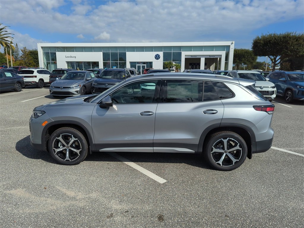 New 2026 Volkswagen Tiguan SE image 9