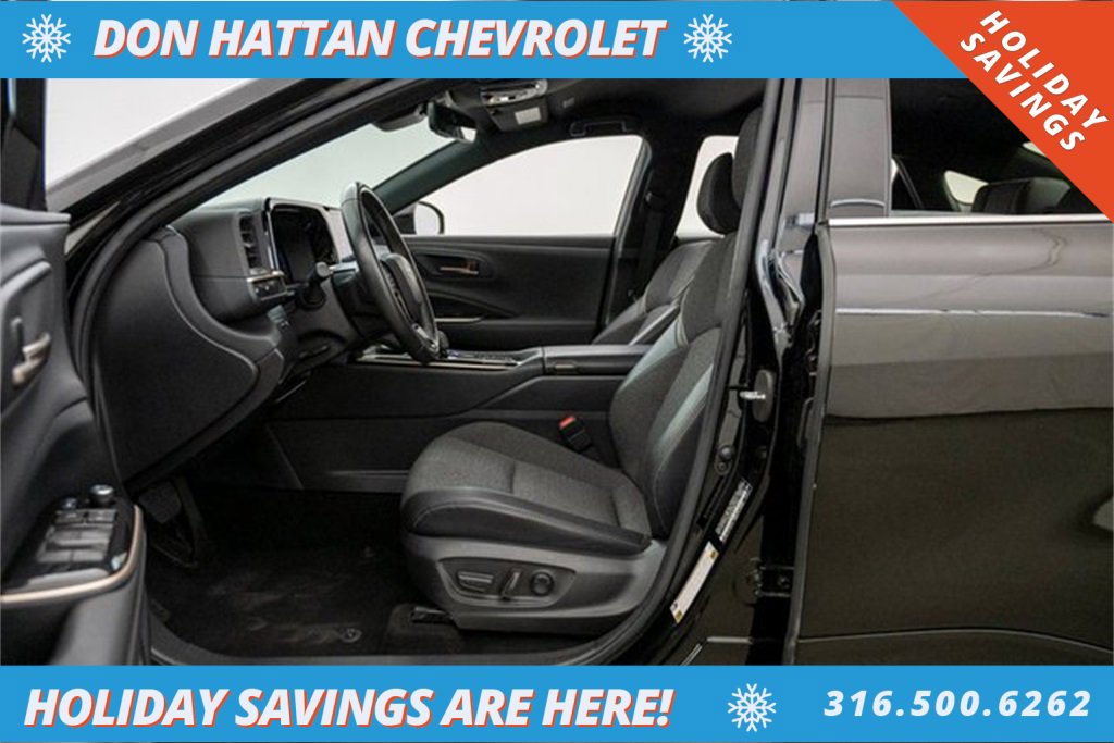 Used 2024 Toyota Crown XLE image 5