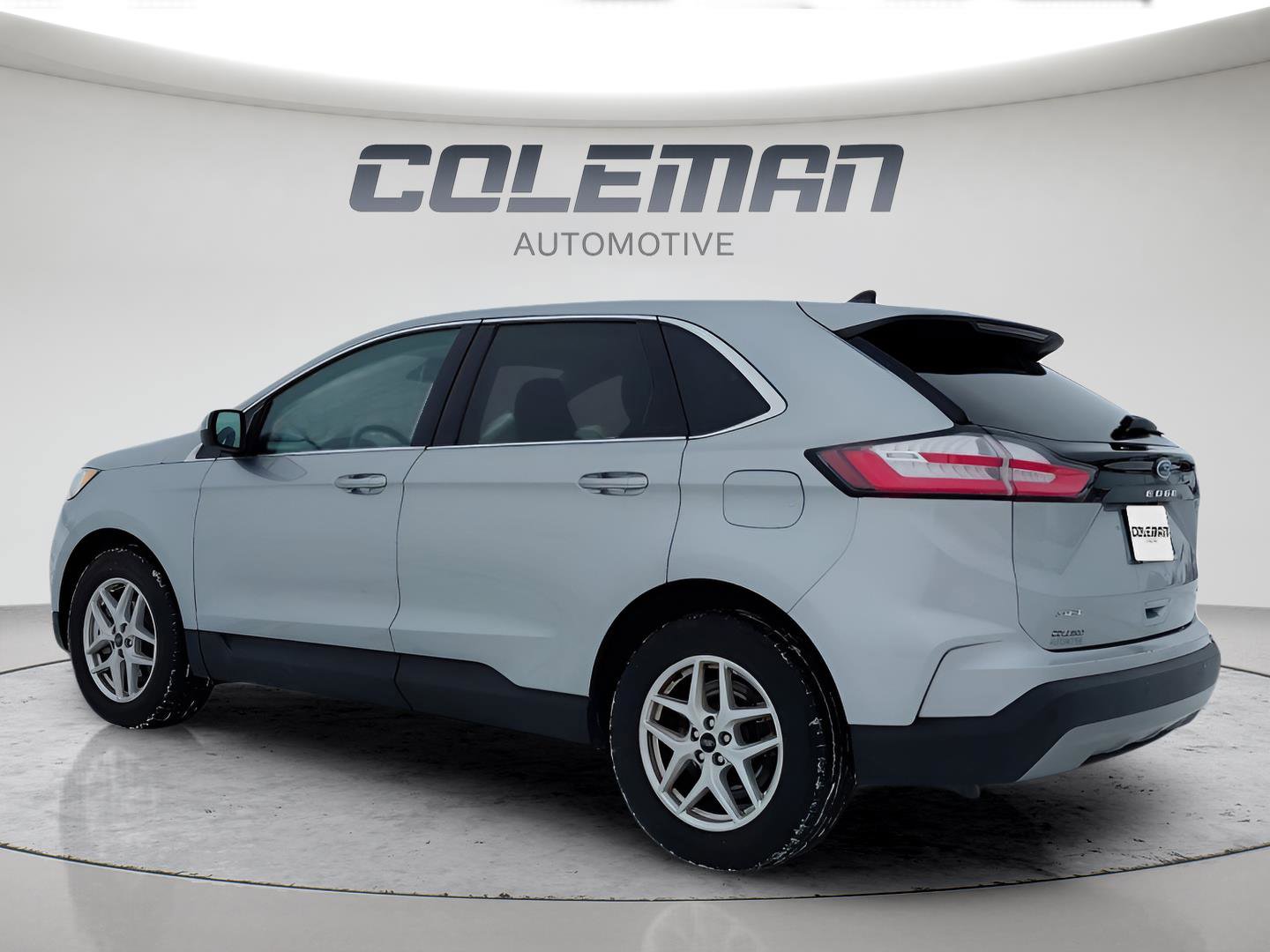 Used 2024 Ford Edge SEL image 3