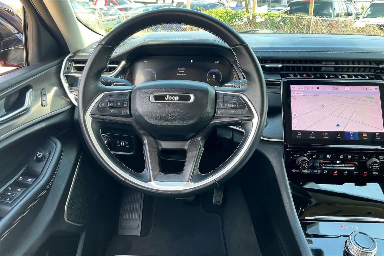Used 2022 Jeep Grand Cherokee Limited w/ Luxury Tech Group II RWD image 6