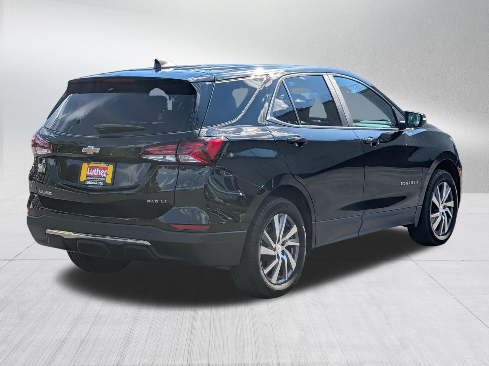 Used 2024 Chevrolet Equinox LT AWD/4WD image 7