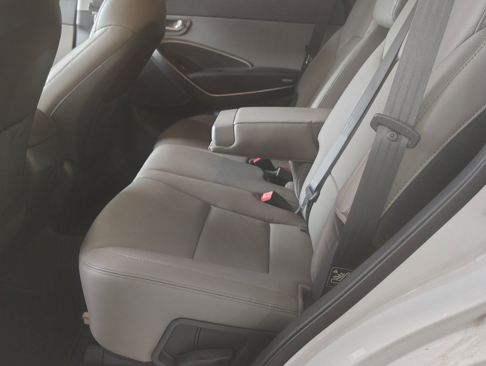 Used 2017 Hyundai Santa Fe Sport FWD image 23