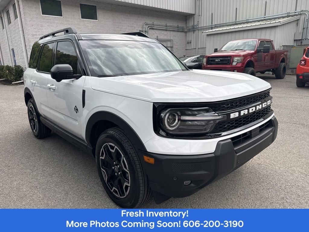 Used 2025 Ford Bronco Sport Outer Banks w/ Outer Banks Tech Package+ image 3