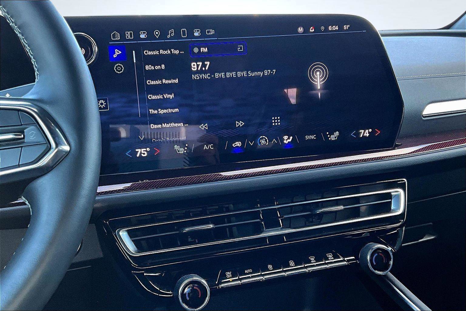 Used 2024 Chevrolet Traverse Z71 w/ Enhanced Driving Package image 7