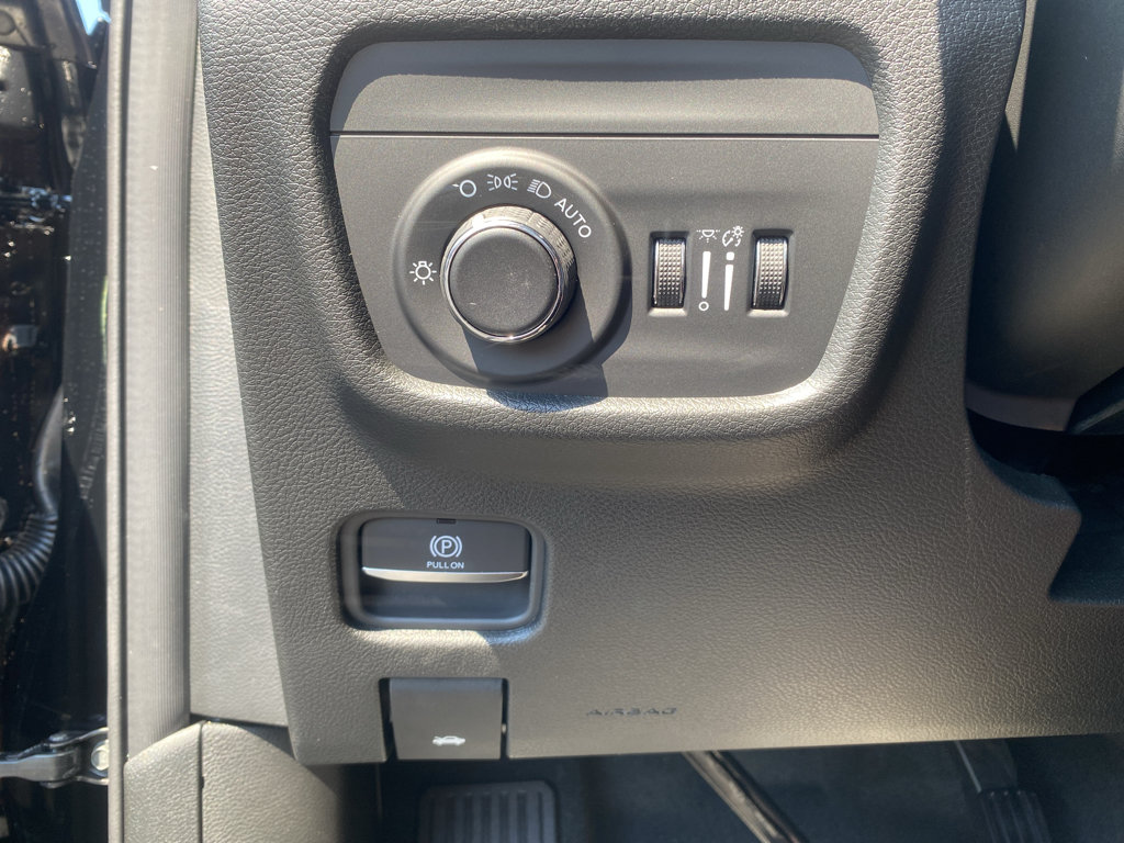 New 2027 Jeep Grand Cherokee Laredo X AWD/4WD image 20
