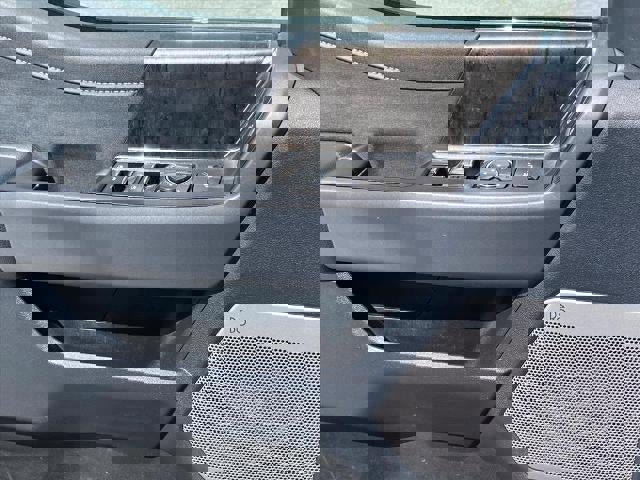 Used 2023 Ford F250 Lariat w/ FX4 Off-Road Package image 22