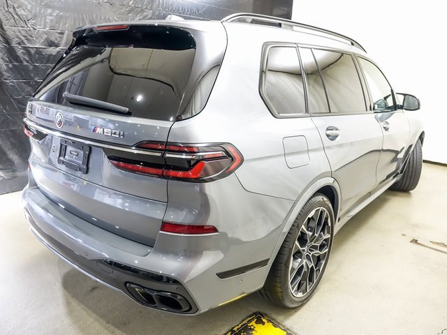 Used 2023 BMW X7 M60i w/ Executive Package image 7