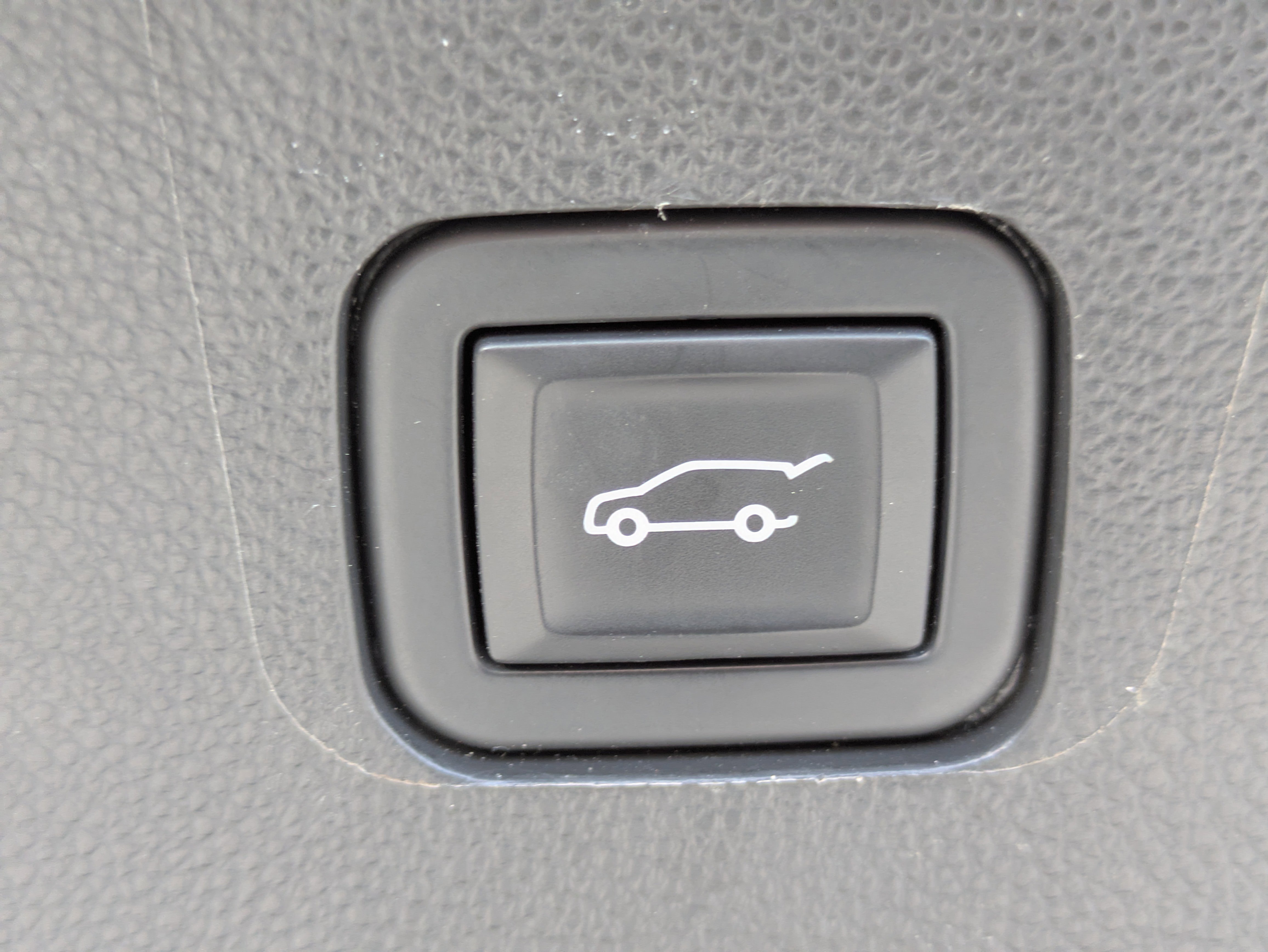 Used 2021 Chevrolet Traverse LT FWD image 8